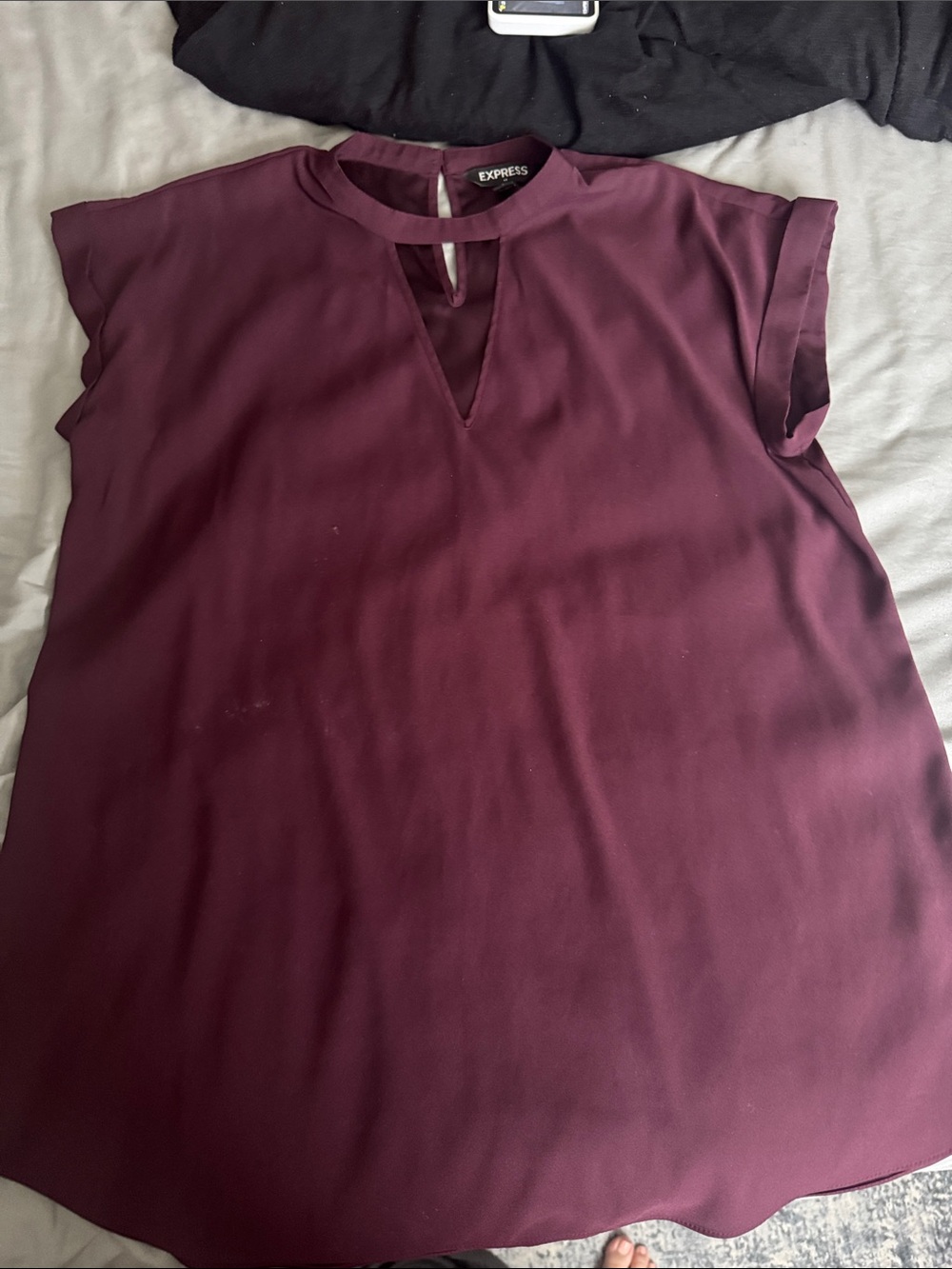 Express Plum Keyhole Cap-Sleeve Blouse